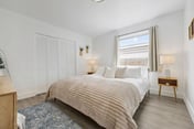 Coconut Grove Gem | Marble Spa Bath | BBQ Yard