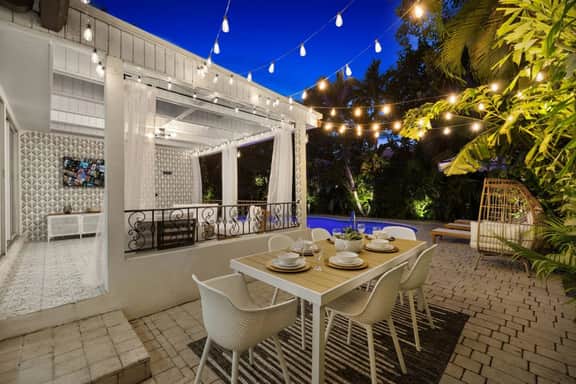 Designer Pool Villa | Coconut Grove - Image 5