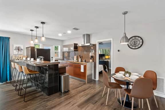 Pet-Friendly 1BR | Full Kitchen | Fenced Yard - Image 2