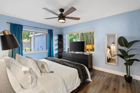 Pet-Friendly 1BR | Full Kitchen | Fenced Yard - Image 3