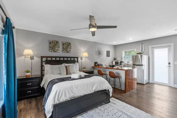 Pet-Friendly Studio | Fenced Yard | Near Beach - Image 2