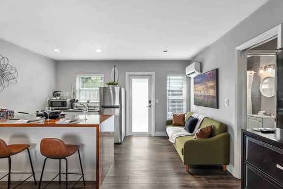 Pet-Friendly Studio | Fenced Yard | Near Beach - Image 5