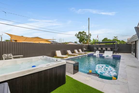 Pool + Hot Tub Oasis | 10 Min to Beach | Sleeps 10 - Image 5