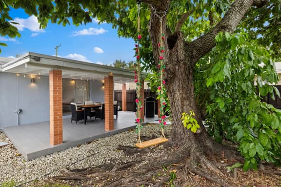 Coconut Grove Area | Avocado Tree + BBQ | Sleeps 8 - Image 1