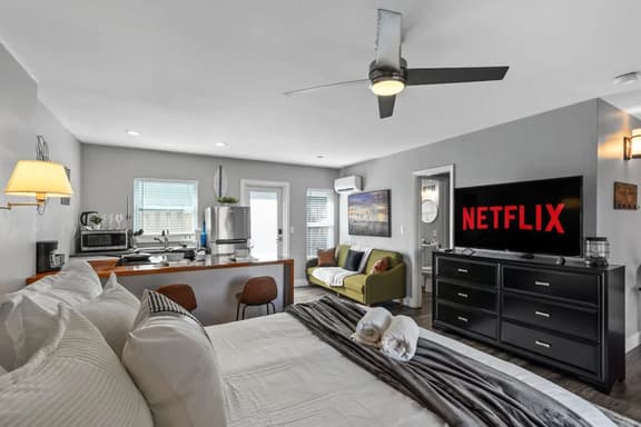 Pet-Friendly Studio | Fenced Yard | Near Beach - Image 1